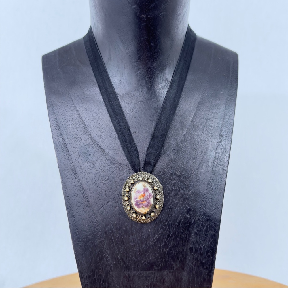 Vintage 1960s Coquette Seed Pearl Porcelain Floral Cameo Pendant Ribbon Necklace